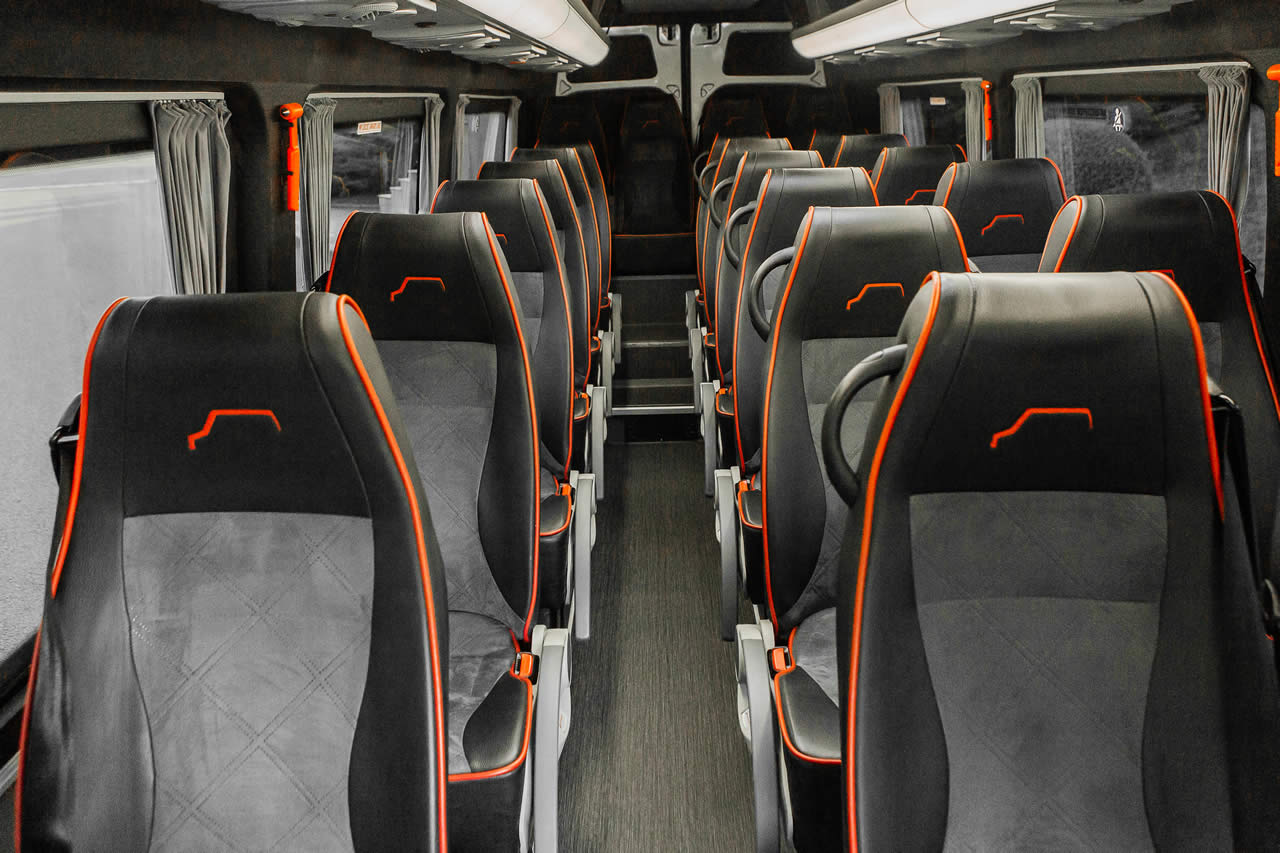 Заказ автобуса с водителем в Харькове - Пассажирские перевозки по Харькову